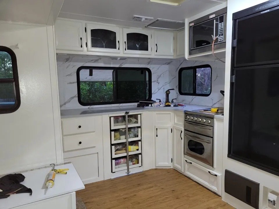 Caravan Service